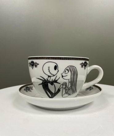 TAZA CON PLATO JACK Y SALLY