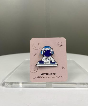 PIN ASTRONAUTA DJ