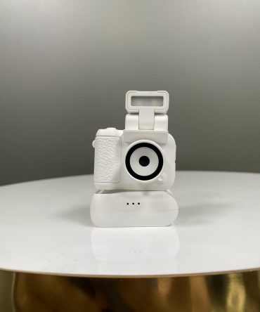 LLAVERO CAMARA CON TARJETA BLANCO